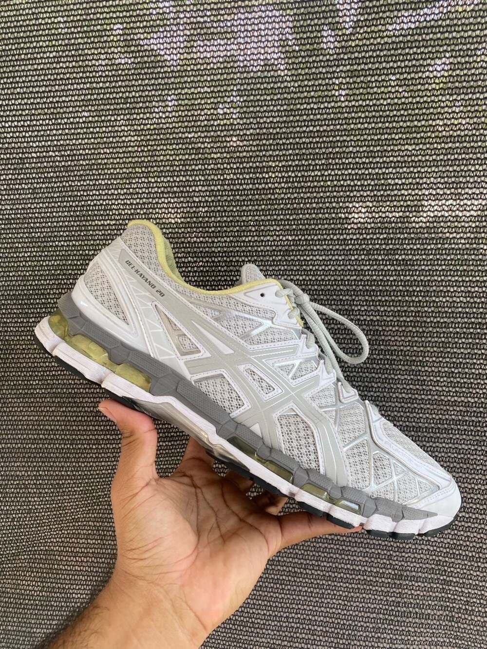 GEL-KAYANO 20